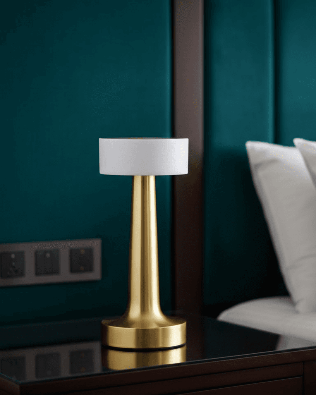 Şarjlı Dokunmatik LED Masa Lambası 3 Renk Dimmer Özellikli Altın