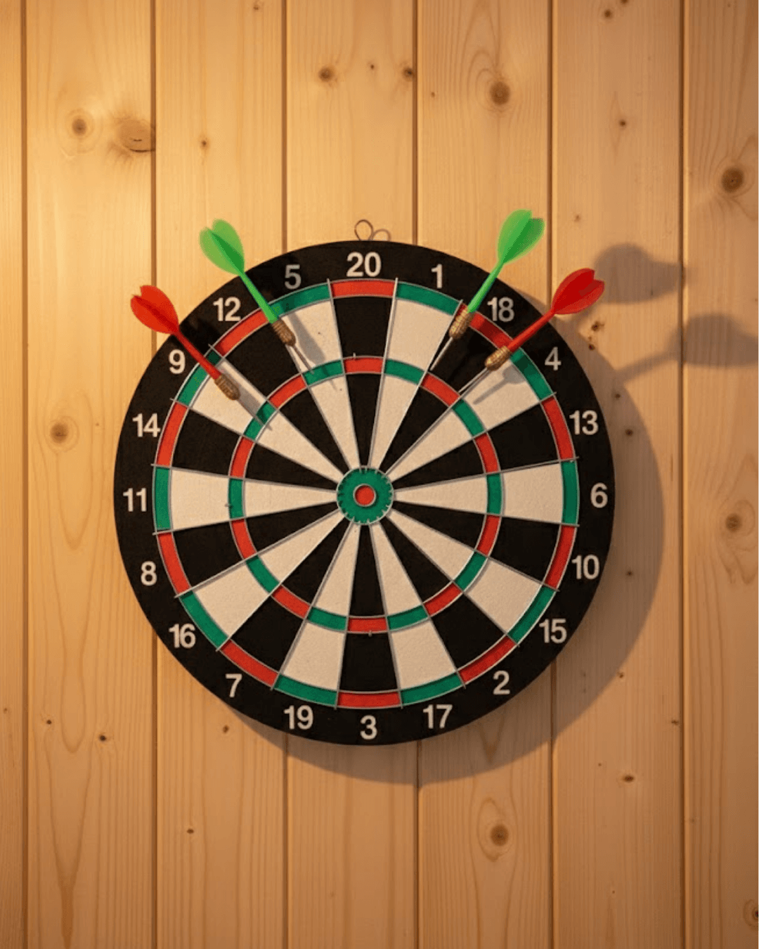 17 İnç Dart Tahtası Seti 4 Adet Dart Oku ile Ev ve Ofis İçin