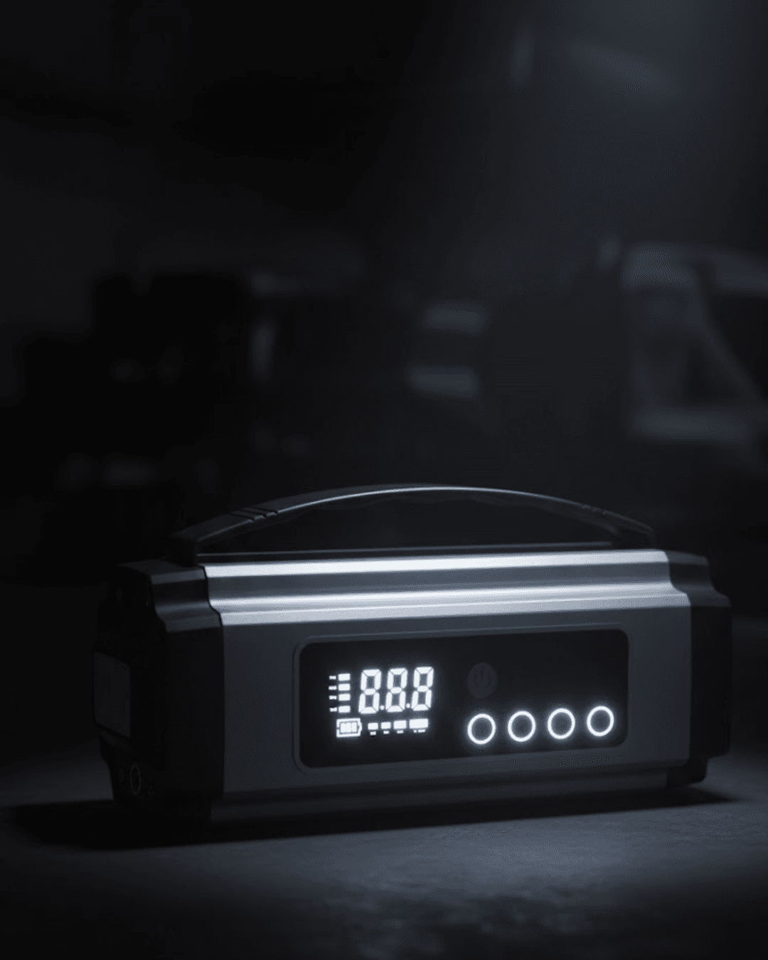 Dijital Göstergeli Akü Takviye Cihazı, Lastik Şişirme, Powerbank ve LED Işık