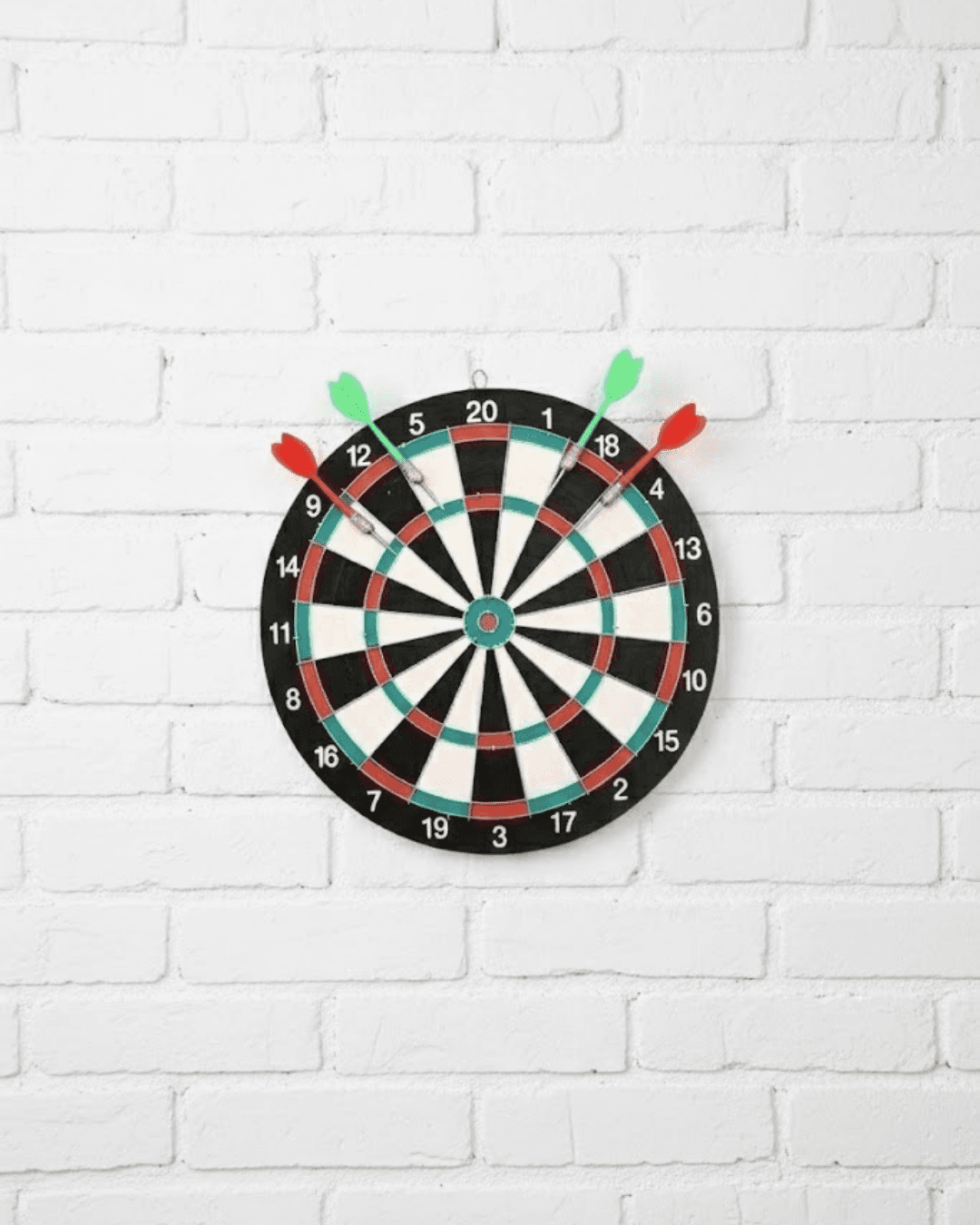 17 İnç Dart Tahtası Seti 4 Metal Ok ile Ev İçin Ahşap Dart Oyunu