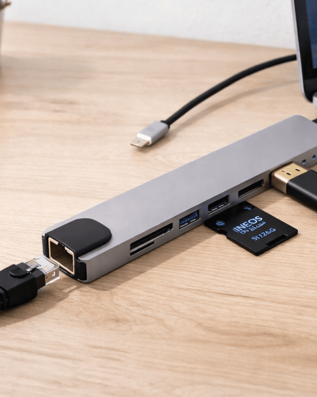 Çok Fonksiyonlu Type C Hub USB HDMI Ethernet Kart Okuyucu 4K Çıkış