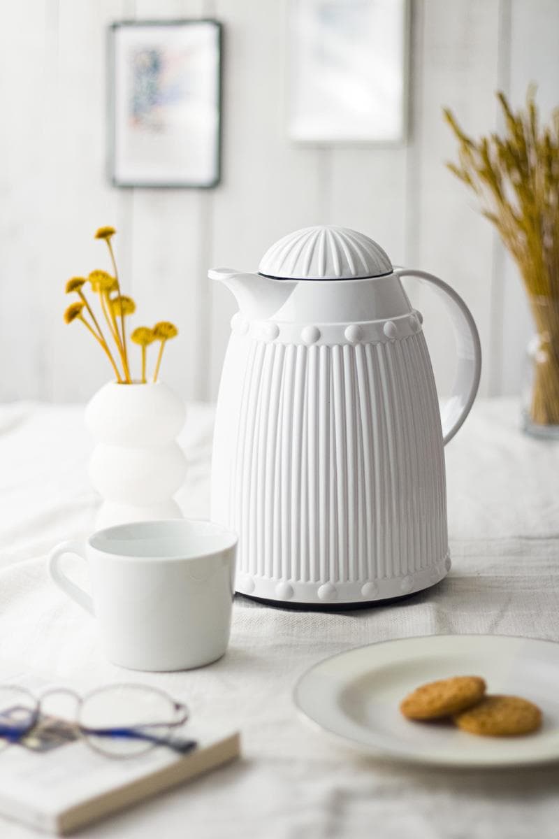 1 LT Isı Yalıtımlı Çay Ve Soğuk Su Termosu Beyaz (12 Saat Sıcak Tutar& İçi Camdır)