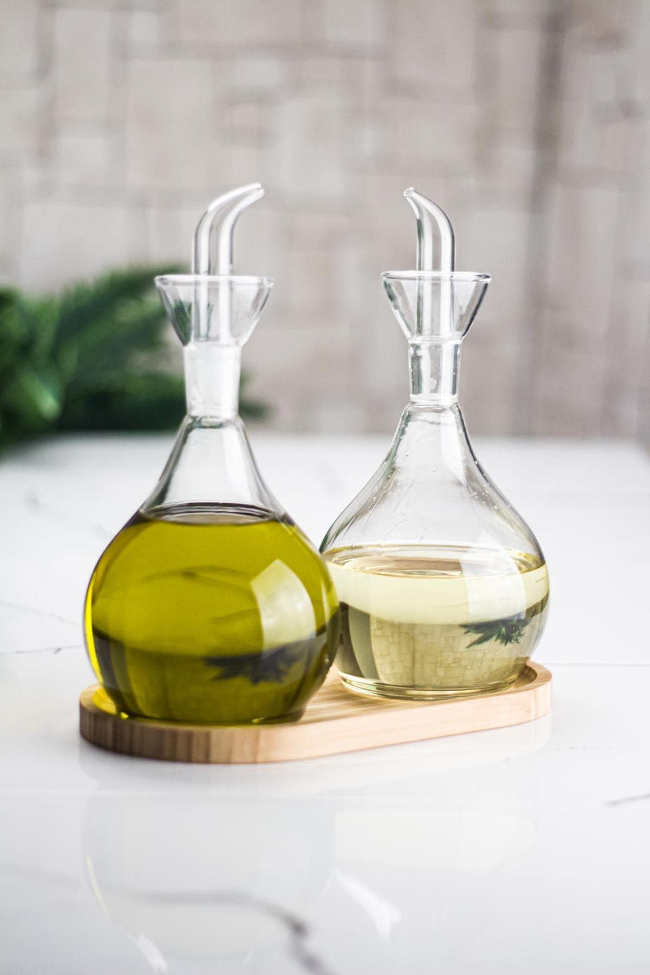 Premium Bambu Stantlı 2'li Cam Yağdanlık Seti - 1 Lt Damlatmaz Ağız (Sirke & Zeytinyağı)