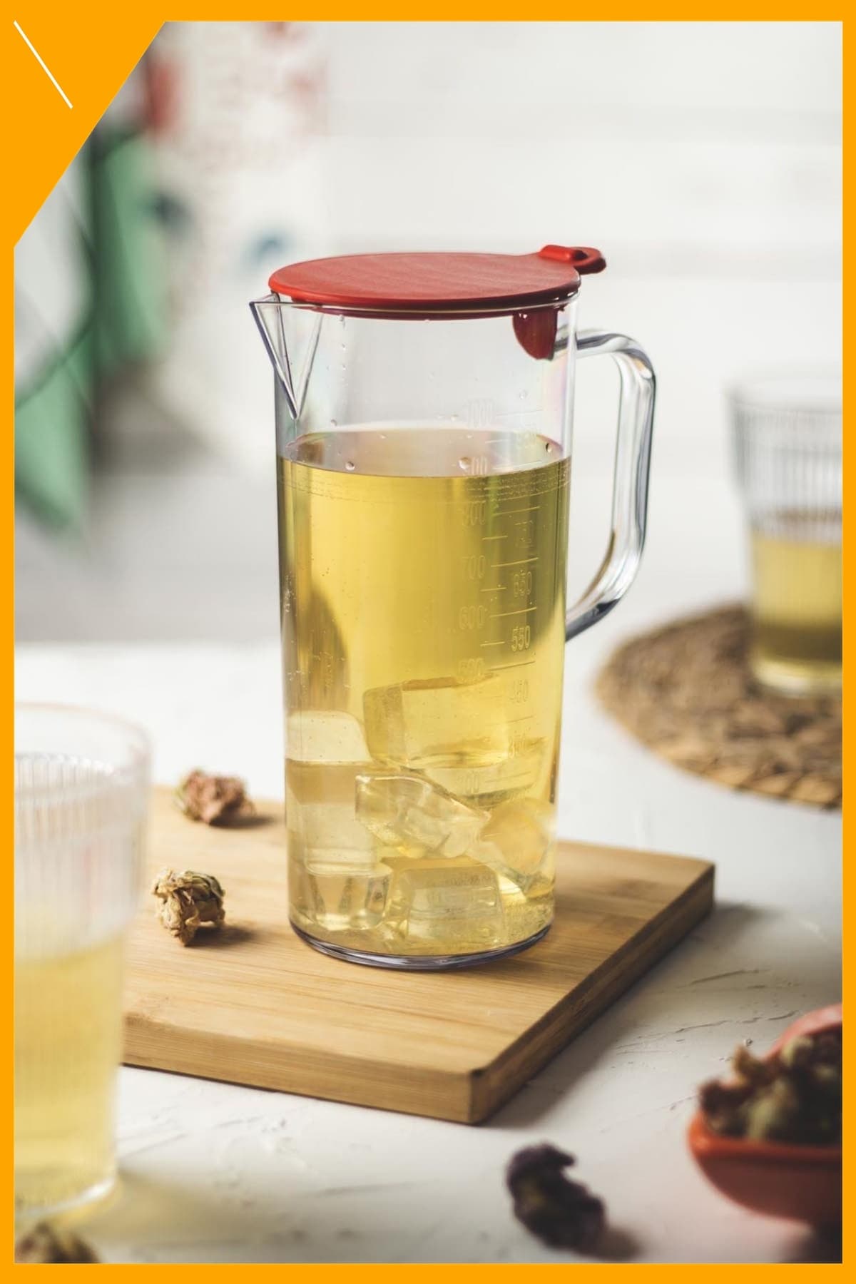 1Lt Şeffaf Akrilik Sürahi